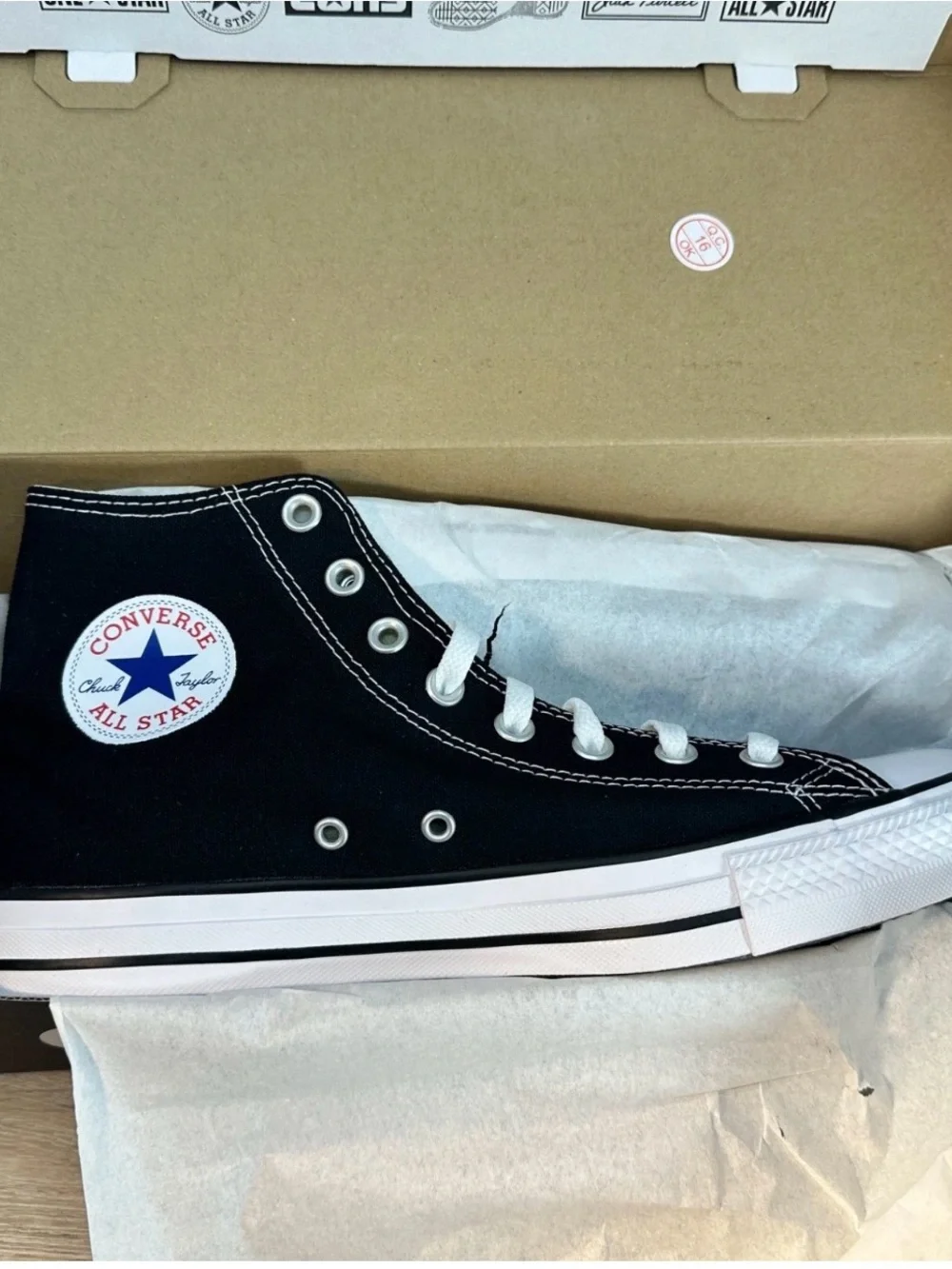 Converse All Star High Top Chuck Taylors in Black Mens 9.5 Womens 11.5 New - Picture 2 of 9